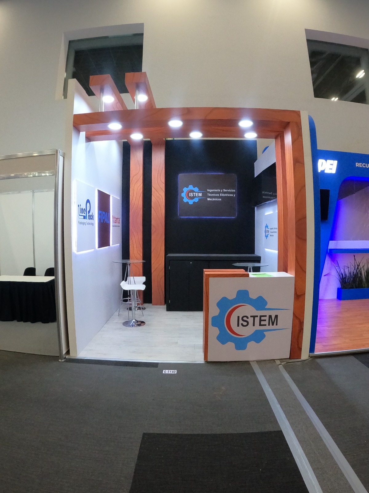 Diseño de stand para exposición en Guadalajara